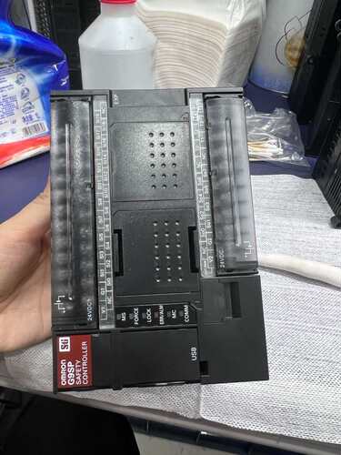 欧姆龙PLCG9SP-N20S数量多成色如图九成新