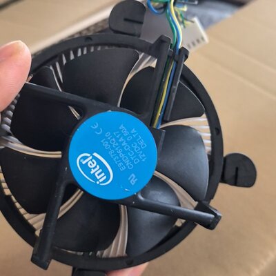 IntelCPU风扇 E97379-001(议价）