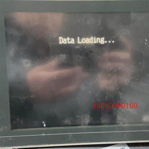 富士小白屏V808CD触摸屏,实物拍摄,通电如图,无后盖。