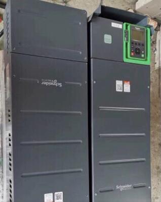 拆机施耐德变频器ATV630D45N445KW实物拍摄