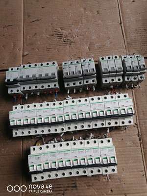 施耐德空气开关断路器IC65NC1A二手拆机,实物拍摄