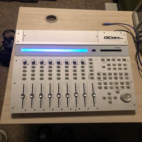 ICON Qcon Pro 艾肯 控制器 调音台主控(询价）