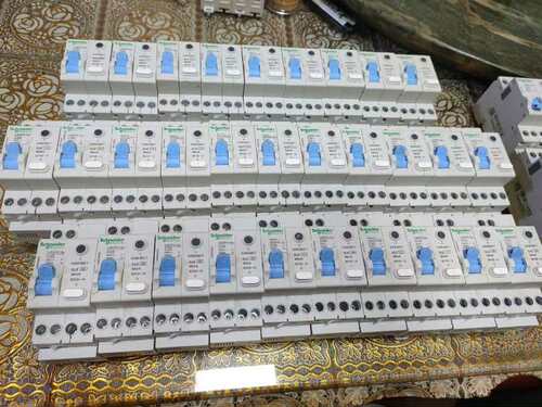 施耐德EZ7漏电保护断路器LS8DPN空开带漏保