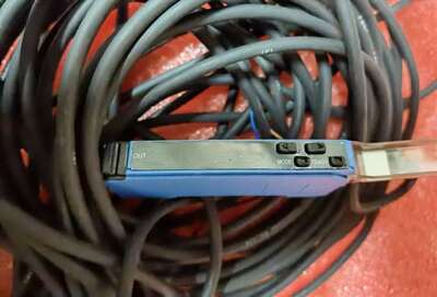 嘉准双数显欧姆龙光纤放大传感器FF403对射漫反射感应光