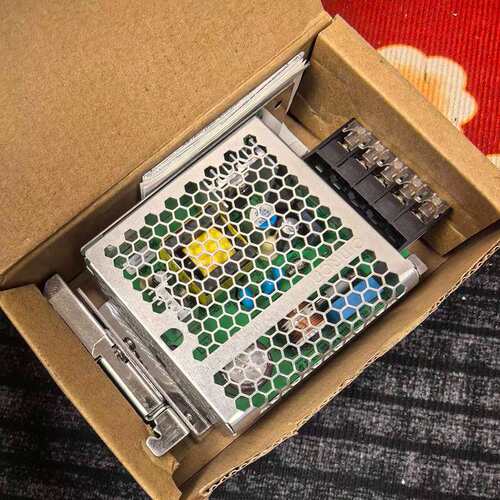 s8fs-g03005cd 库存OMRON电源5V 6A(议价）