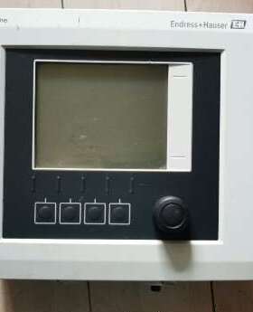 CM442-5HM3/0多功能通用分析仪变送器机子如图机子