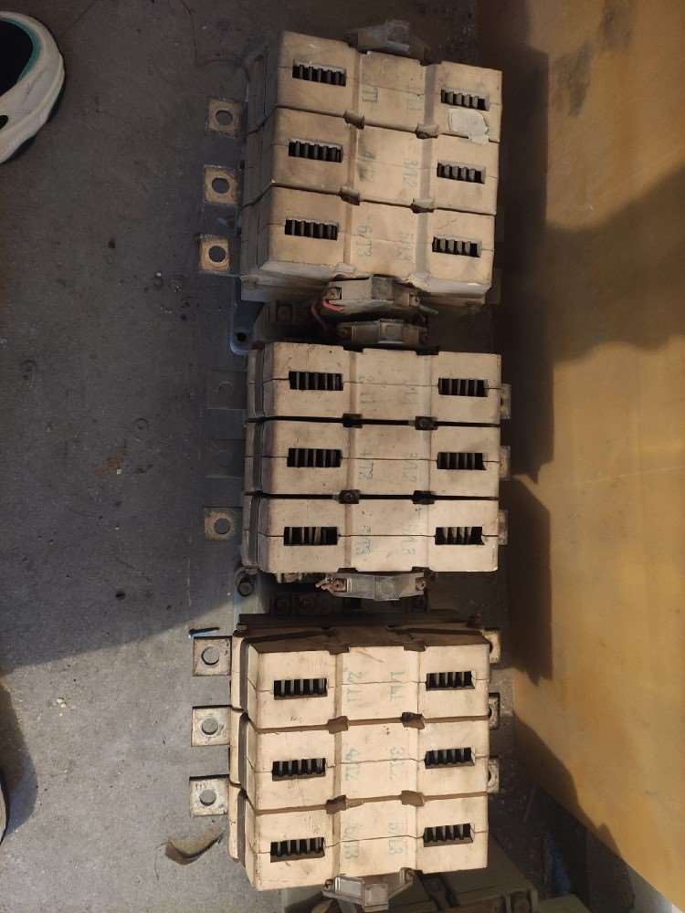 CJ20-400正泰接触器三台拆机正常使用.老款的真材实料.