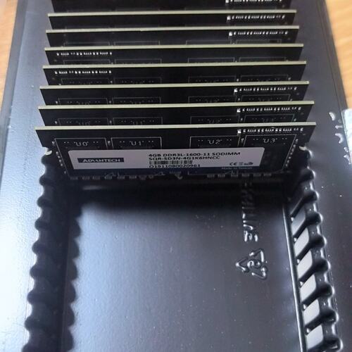 ADVANTECH 4GB DDR3L-1600-LT SO(议价）