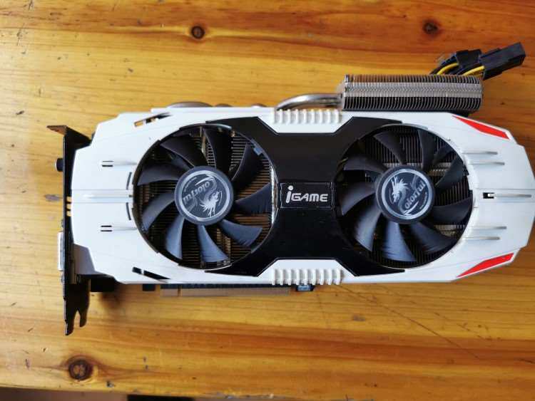 七彩虹GT660烈焰战神XD52G显卡如图第五张照片
