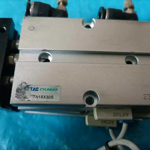 亚德客双轴气缸 TN16X30S+传感器(议价）