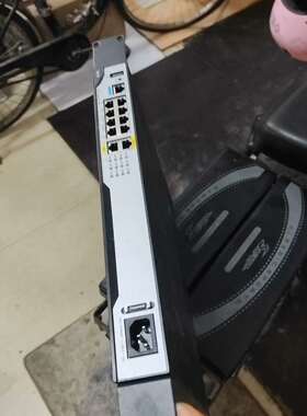 二手H3CMSR2600-10-X110口全千兆企业