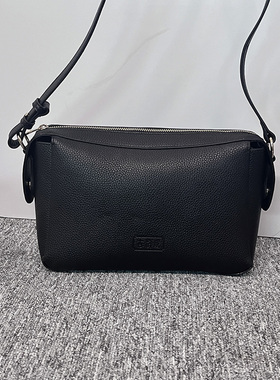 CHART MATE2025新款时尚百搭高级感大容量宽肩带软皮枕头斜挎包