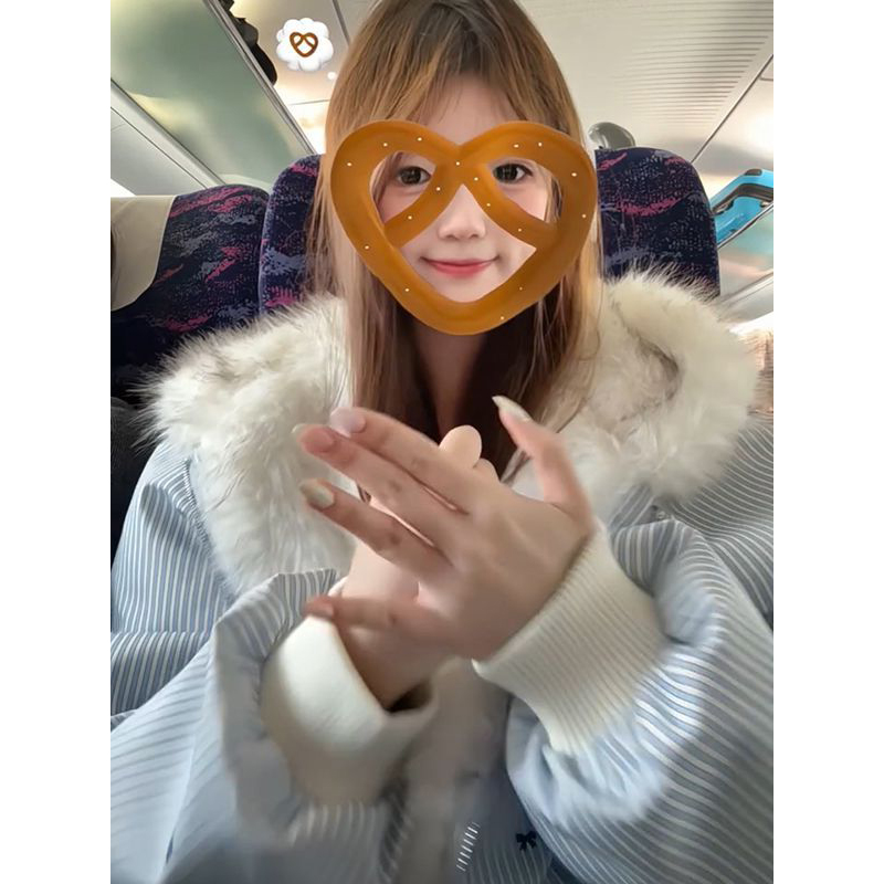 2025蓝色条纹蝴蝶结外套