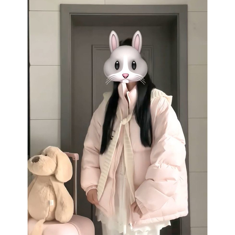 粉色棉服外套+帽子披肩