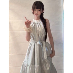 挂脖吊带连衣裙子女夏季 蓝色格纹无袖 2025海边度假高级感长裙