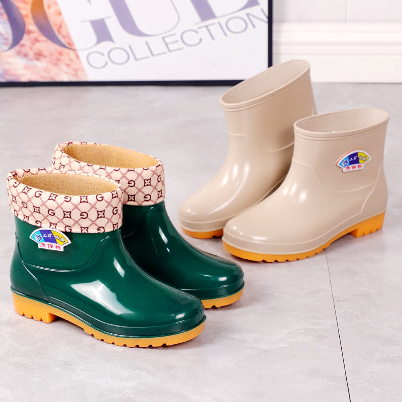 SPRING AND AUTUMN THICKENED LOW-CUT WOMENS RAIN BOOTS SHORT WATER SHOES WOMENS RUBBER SHOES KITCHEN WATERPROOF AND NON-SLIP SLIPPERS LABOR PROTECTION SHOES SHORT RAIN BOOTS