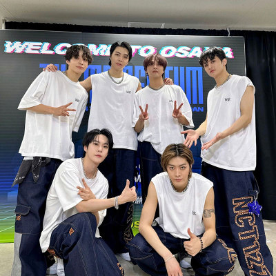 NCT127 TheMOMENTUM2025演唱会周边楷灿李马克金道英同款短袖T恤