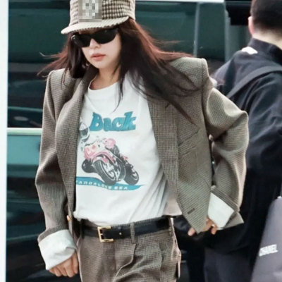 BLACKPINK粉墨金珍妮JENNIE街拍穿搭同款短袖T恤纯棉印花夏打底衫