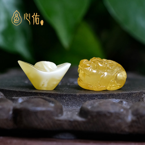 心佑蜜蜡元宝背云貔貅吊坠配饰