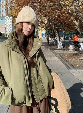 绿色ZR2C298w复古季羽绒服女短款冬2025面新款小个子军立领加厚白