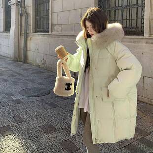 浅毛绿色大领羽绒服女款202b137-5075冬新款韩长版宽中松减龄90白