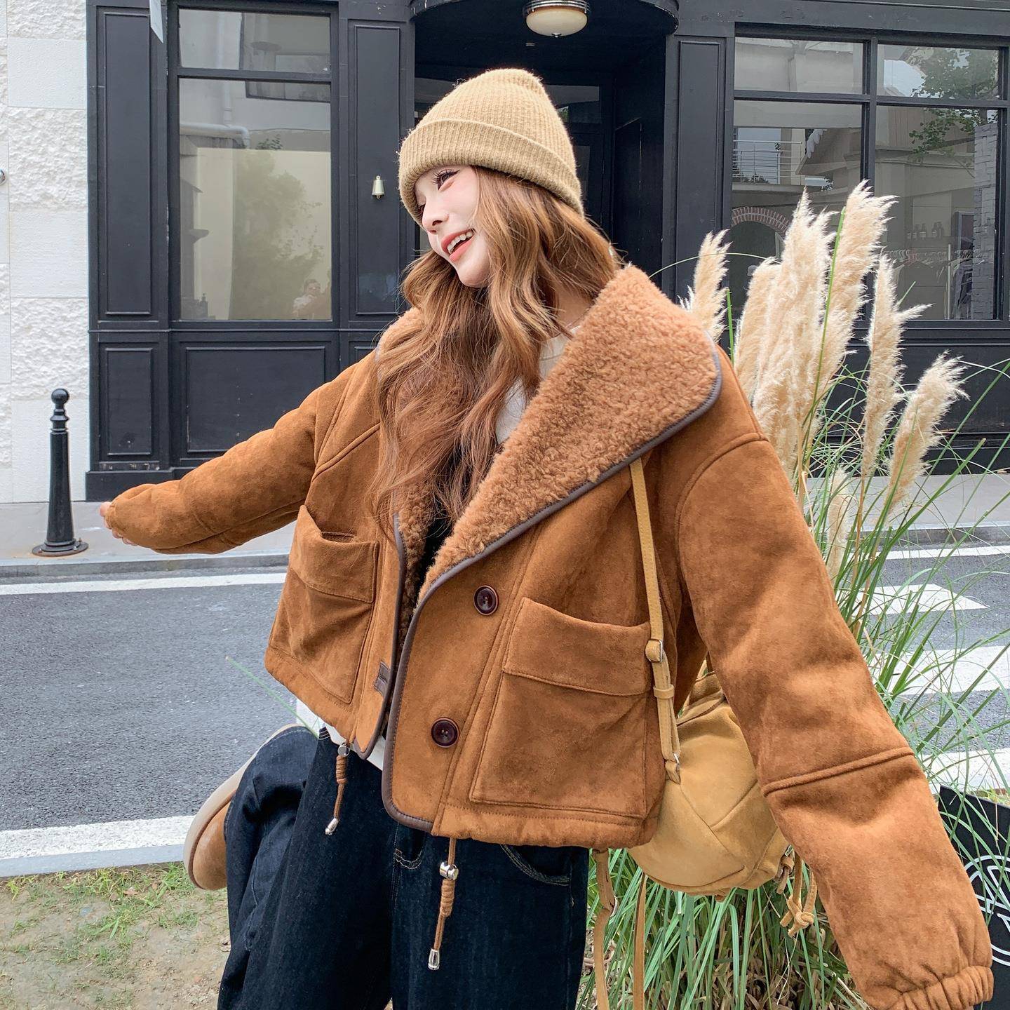 棕色小仿皮毛一体羊羔毛棉服短外套女冬2b297-18802好5新款看的个