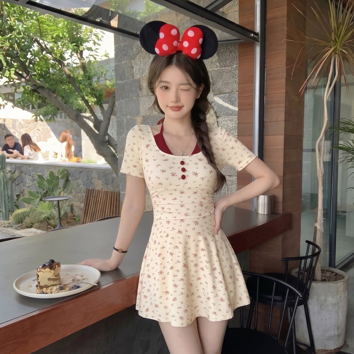 徐苏苏 绝美高级感2026新款保守微胖遮肉温泉度假平角成人泳衣女