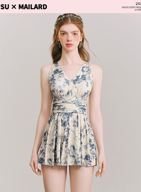 徐苏苏 高级感2025新款保守泡温泉微胖女孩遮肉显瘦海边罩衫泳衣