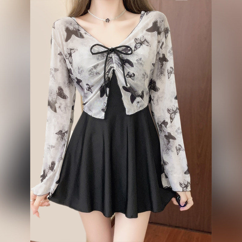 徐苏苏 2025新款高级感微胖遮肉显瘦保守长袖泡温泉连体游泳衣女