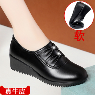 软底不累脚黑色工作鞋 坡跟妈妈鞋 一脚蹬女鞋 真皮中跟深口单鞋 皮鞋