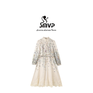 维格家 停泊秋日 国风盘扣花苞领印花连衣裙1250 SMVP