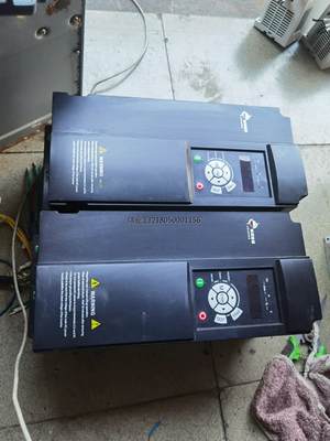 利凌变频器 22kw380v 2台1600元 测试好成色如图