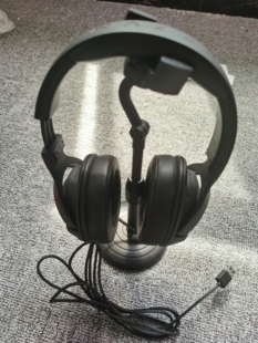 二手Razer/雷蛇 北海巨妖标准版X USB 7.1 有线耳机 雷云3 孤品