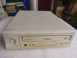 高密50P接口 SCSI 外置刻录机CRW2100SX 二手Yamaha