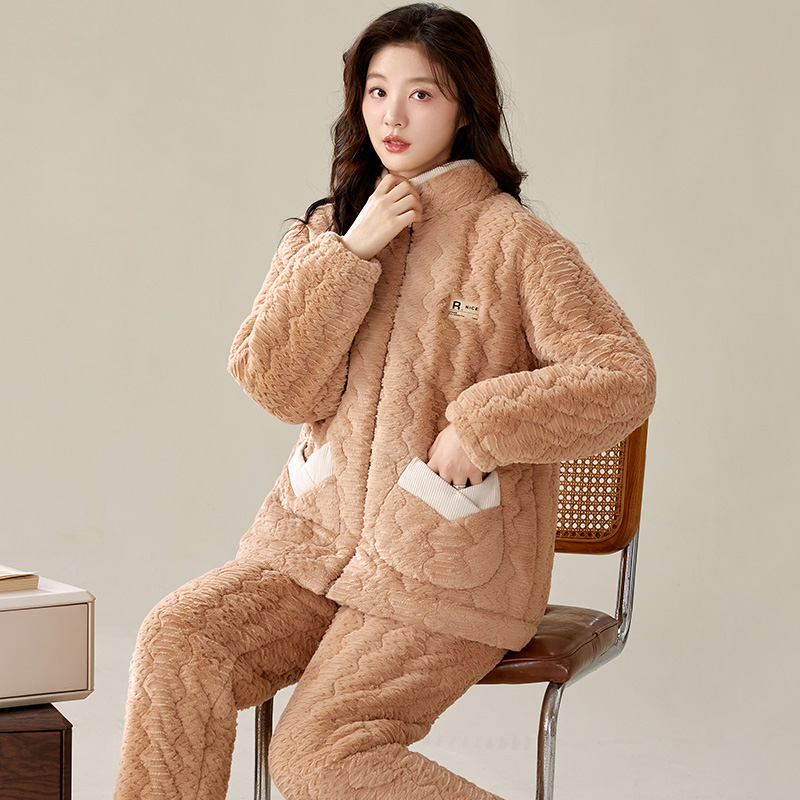 睡衣女士冬季珊瑚绒法加厚加绒三层夹棉兰绒家居服保暖可外穿套装