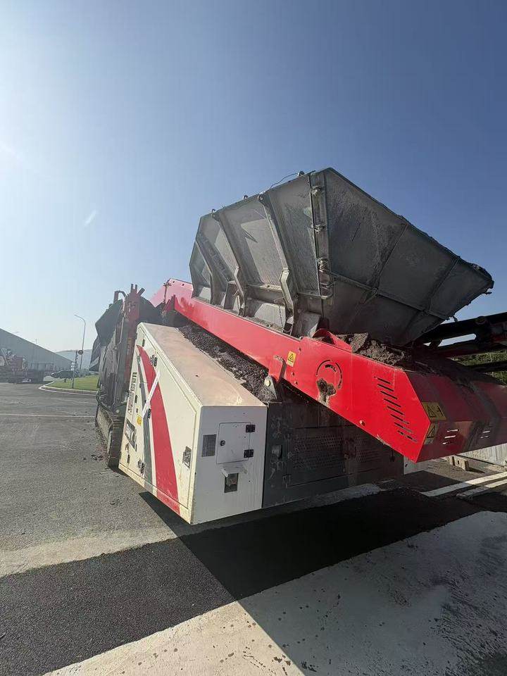 2月4日岳阳履带移动反击式破碎站（规格型号SCIM1213RC6）一台网络拍卖公告