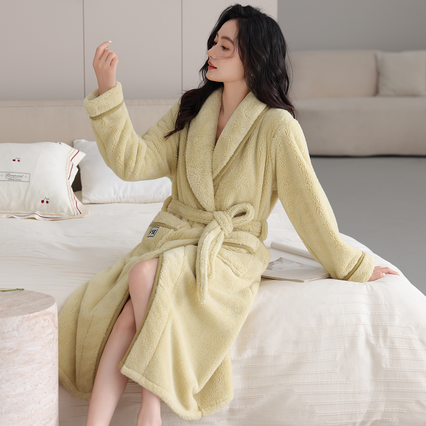 珊瑚绒睡袍女冬季加厚加绒浴袍