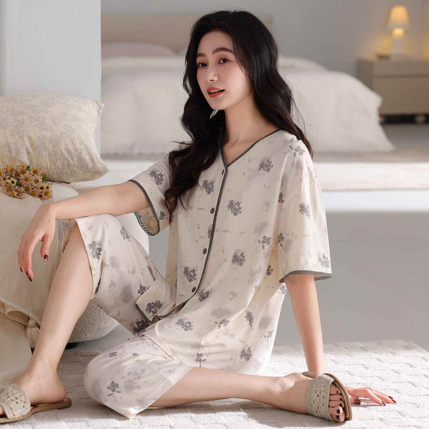 睡衣女士夏莫代尔棉绸短袖七分裤图片