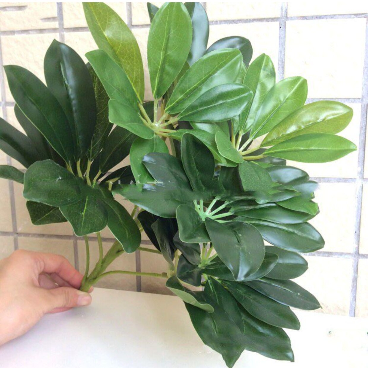 鸭脚木单枝花艺厂家直销仿真植物