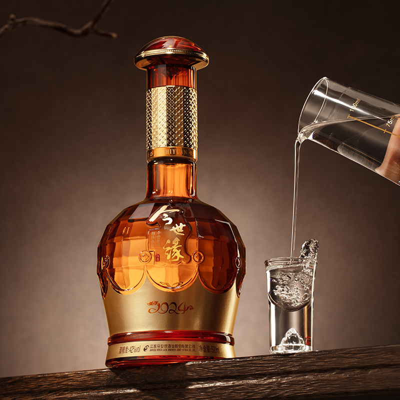 今世缘皇冠地球柔雅型42度500ml白酒