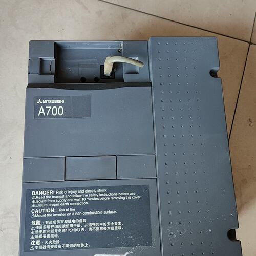 议价三菱变频器一台FR-A740-75K-CHT380可维修