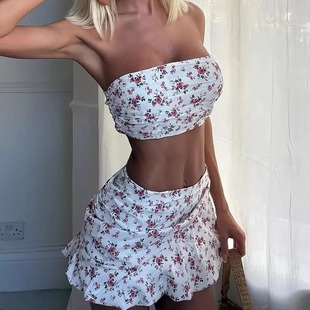 Ahagaga 性感一字肩露背抹胸碎花上衣辣妹收腰修身a字短裙套装女