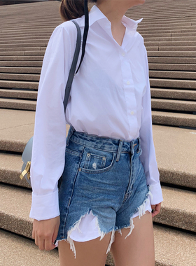 UONE定制2019春装新款女白色小廓形后背扣长衬衣中长款纯棉衬衫潮