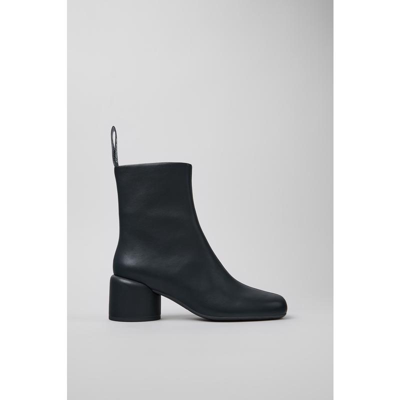 代购Camper女士短靴透气吸汗软底轻便黑色方头粗跟拉环设计