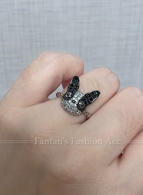 可爱小狗戒指锆石镶嵌分色电镀指环明星同款萌宠物戒子礼物女新款