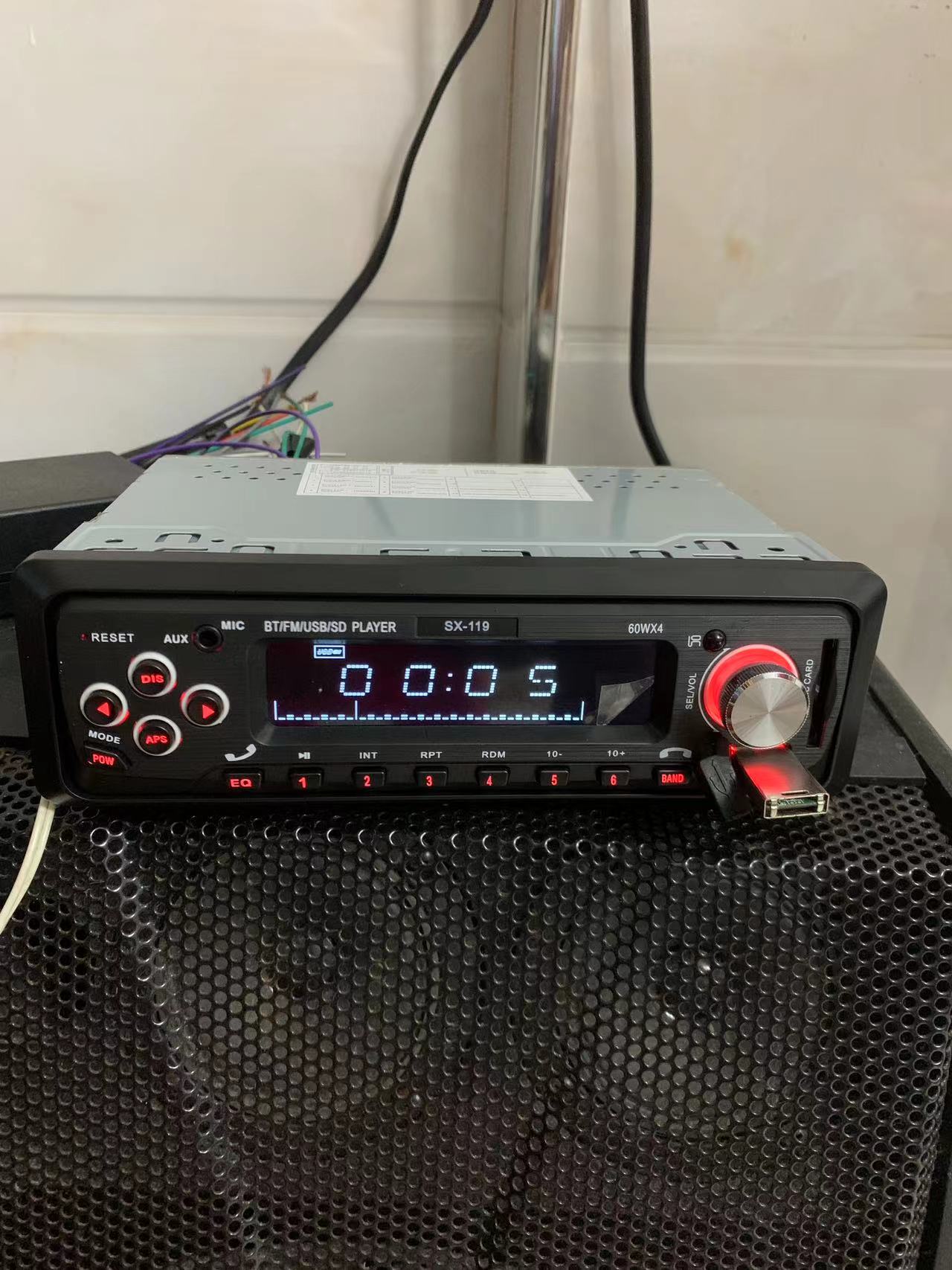 12v大众通用车载插卡机U盘汽车MP3蓝牙播放器FM收音机桑塔纳志俊