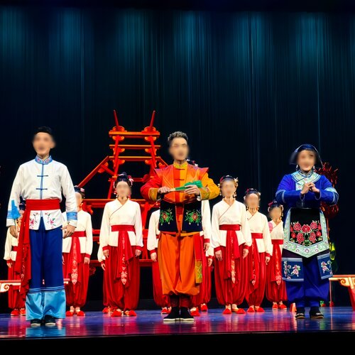《云南花灯戏》舞蹈演出表演服