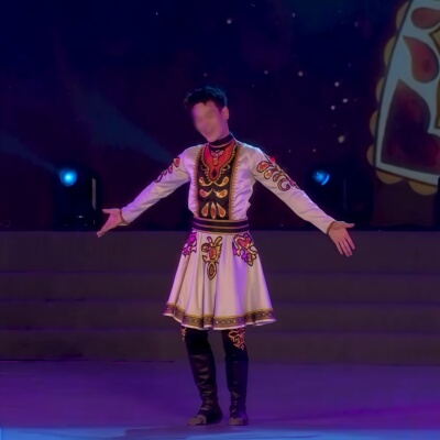 《庆丰年》舞蹈演出表演服