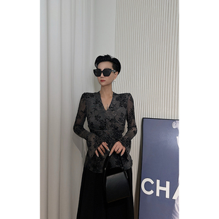 花色打底衫 时尚 扎染色高级感V领显身材上衣女 Dan