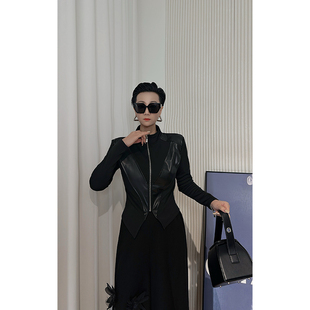 黑色显瘦机车皮衣短款 Dan 暗黑风拼接PU皮拉链外套女